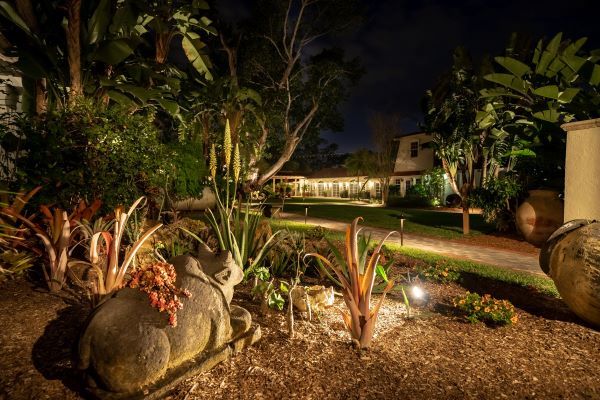Read more about the article Areas That Lighting Boosts Curb Appeal in Fort Lauderdale, FL